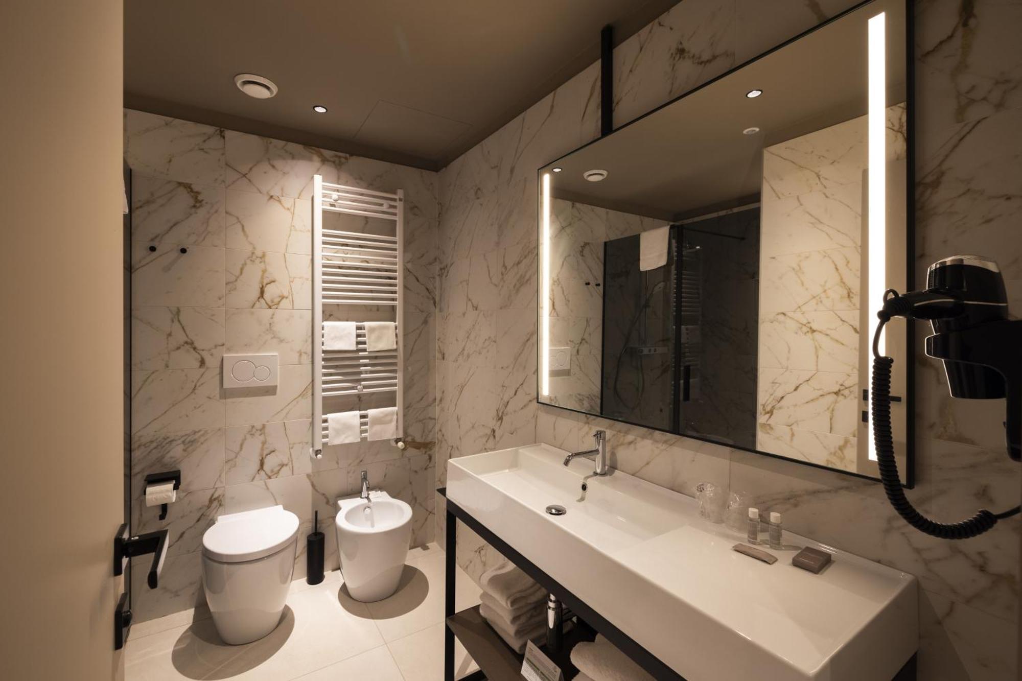 Joy 124 Hotel Milano Екстериор снимка